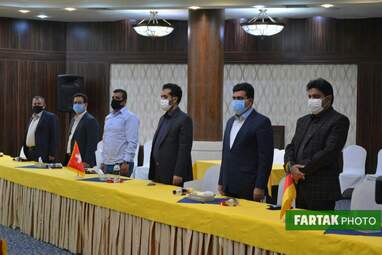 اهدا احکام مدیرکل، اعضای شورهای، مدیران کل و معاونان مرکز گسترش سازمان مقاومتی استان کرمانشاه