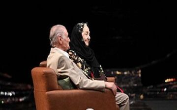 زوجی که هنوز لباس‌های نیم قرن پیش خود را می‌پوشند!