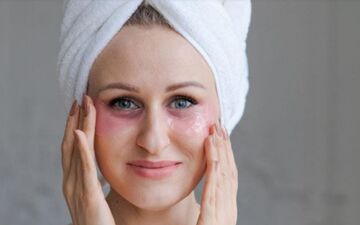 برای کاهش پف صورت این غذاها را نخورید
