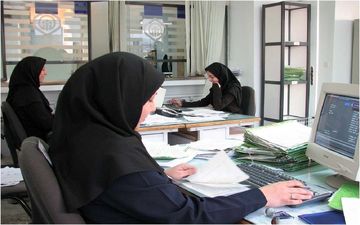 این کارمندان ۵۰ درصد فوق العاده ویژه می‌گیرند