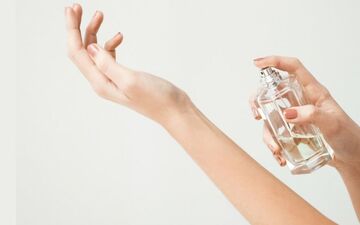 از زدن عطر و ادکلن روی پوست خودداری کنید!