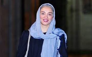 ژست پانته‌آ پناهی‌ها؛ موقع ناهار در جشنواره جهانی فجر