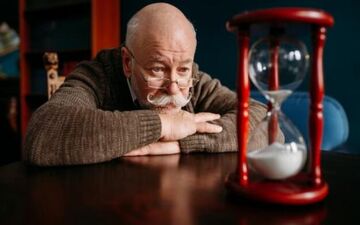  کارهای پیش‌پا افتاده‌ای که طول عمر ما را زیاد می‌کنند!