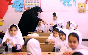 اعلام زمان پرداخت معوقات افزایش حقوق معلمان