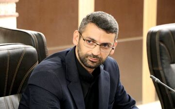 مطالبه سازمان حمل‌ونقل مسافر شهر کرمانشاه در برخورد با مسافر‌بر‌های غیرمجاز برون‌شهری/ پرداخت تسهیلات قرض‌الحسنه به رانندگان تاکسی جهت خرید کارت‌خوان
