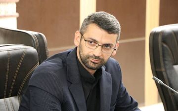 مطالبه سازمان حمل‌ونقل مسافر شهر کرمانشاه در برخورد با مسافر‌بر‌های غیرمجاز برون‌شهری/ پرداخت تسهیلات قرض‌الحسنه به رانندگان تاکسی جهت خرید کارت‌خوان

