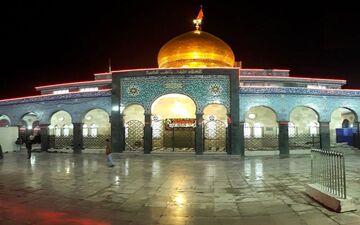 حرم حضرت زینب (س) در شب شهادت حضرت زهرا(س) 