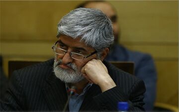 علی مطهری: اصولگرایان افکار عجیب و غریبی دارند
