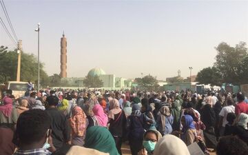  تظاهرات مجدد سودانی‌ها برای کناره‌گیری "البشیر"
