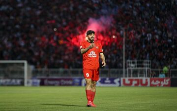 بمب نقل‌وانتقالات در راه است/ ستاره سابق در آستانه بازگشت به پرسپولیس
