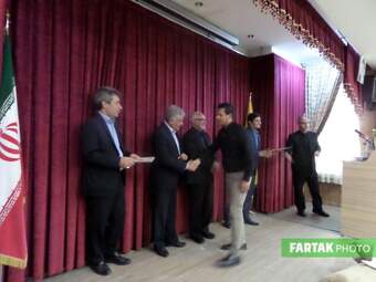 تجلیل از دست اندرکاران حج تمتع 98 استان کرمانشاه به روایت تصویر