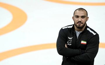 کشتی بین‌المللی قزاقستان| مدال طلا بر گردن زارع