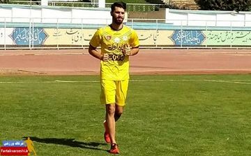 مذاکره استقلال با مدافع نفت / منصوریان شاگرد سابق را می خواهد