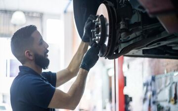 روش‌های جلوگیری از قفل شدن ترمز خودرو و حفظ ایمنی رانندگی