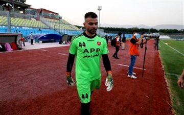 گلر پرسپولیس؛ چرا بماند؟ چرا برود؟ 