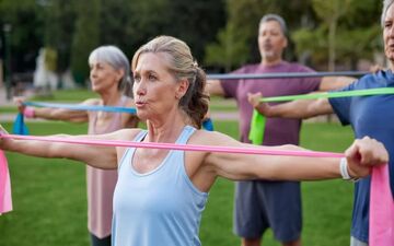 جلوگیری از تحلیل عضلات ناشی از بالا رفتن سن؛ چه باید کرد؟