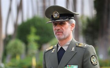  وزیر دفاع ادعای آلمان درباره مذاکرات موشکی را رد کرد