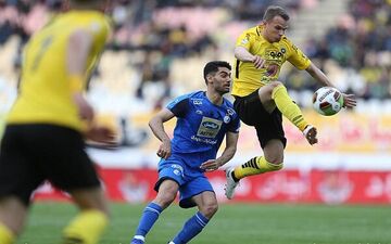 کریمی:تنها راه صعود،شکست الهلال است!
