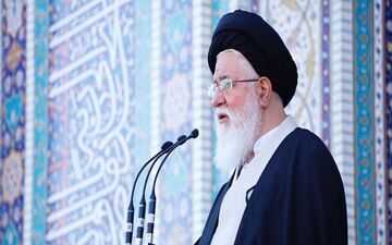 آیت الله علم الهدی: ضرورت حل مشکلات معیشتی در دولت مردمی
