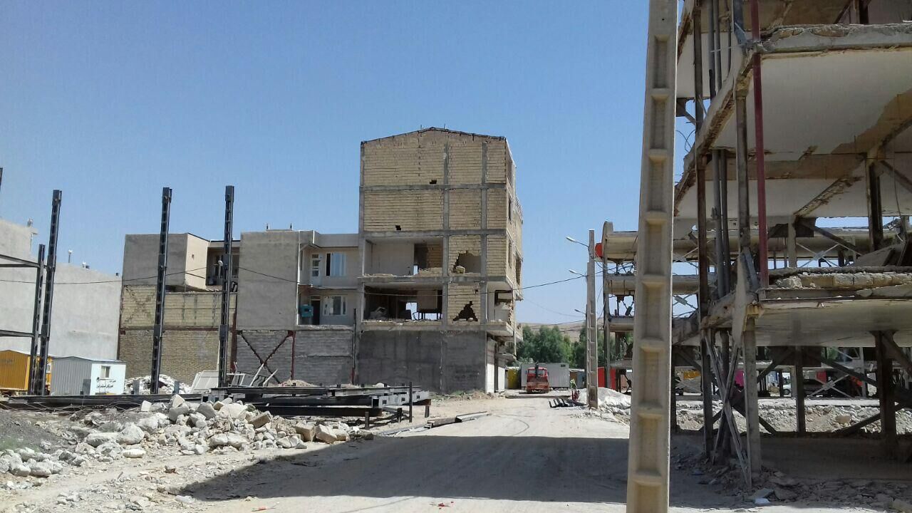 گزارش بازدید موسسه بنیاد مهر پایدار از منطقه زلزله زده سرپل ذهاب / زلزله زدگان کرمانشاه چشم به حمایت خیرین 
