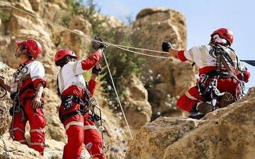 نجات فرد مصدوم شده در دره ویژدرون ملکشاهی