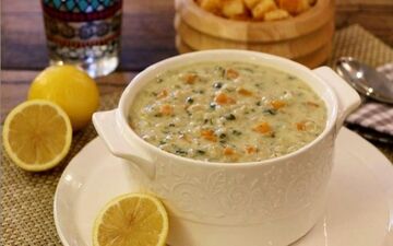 طرز تهیه آش ماست شمالی | دستور پخت سنتی و خوشمزه به روشی آسان