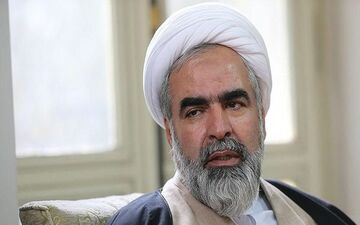 روح الله حسینیان به دیار باقی شتافت