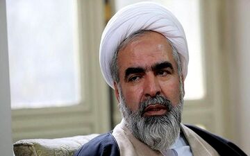 روح الله حسینیان به دیار باقی شتافت