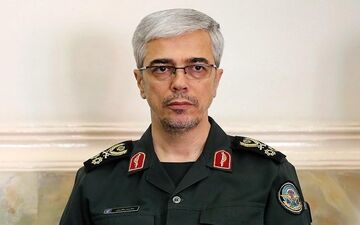  سرلشکر باقری: استکبار توان ایستادگی در برابر ملت ایران را ندارد