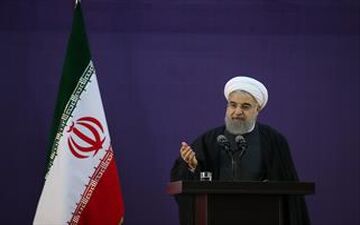  شعار انتخاباتی روحانی تغییر کرد/ قطع امید روحانی از «دولت تدبیر و امید» 