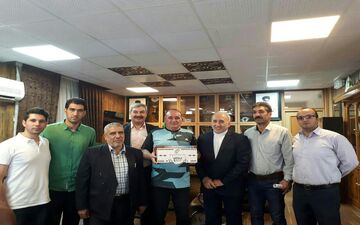 دیدار سرمربی کوبایی تیم ملی بوکس در دیدار با  مدیر کل ورزش و جوانان استان کرمانشاه به روایت تصویر 