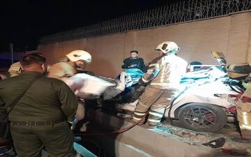 برخورد پژو ۲۰۷ با پایه‌های پل عابر پیاده در بزرگراه لشکری/ ۲ جوان جان باختند