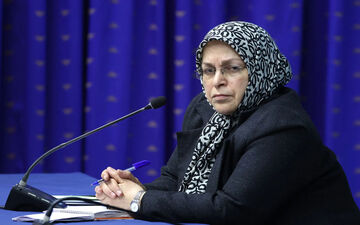با اعلام وکیل مدافع؛ آذر منصوری آزاد شد
