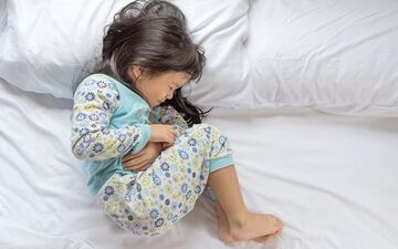 مادران جدی بگیرند/ انگل‌های روده‌ای بیماری شایع بین کودکان