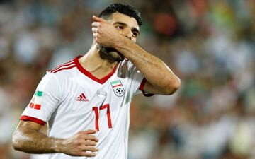 

شوک به فوتبال ایران؛مهدی طارمی عذرخواهی می‌کند و برمی‌گردد؟
