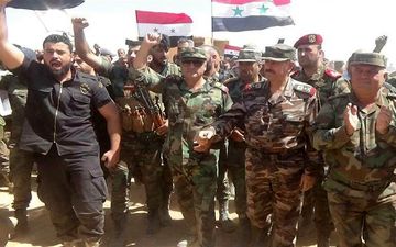 وزیر دفاع سوریه وارد دیرالزور شد 