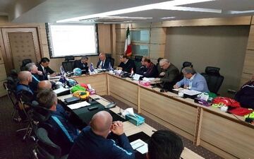  داوران کره ای بازی عراق و استرالیا را سوت می زنند 