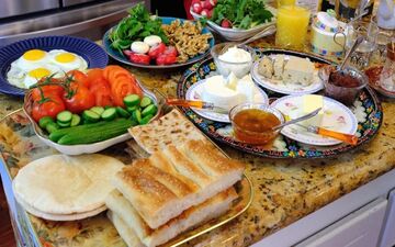  صبحانه سالم‌تر؛ این مواد غذایی را از سفره صبحگاهی خود حذف کنید