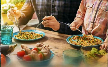 این مواد غذایی را نباید با معده خالی بخورید

