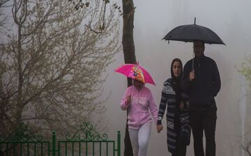 رگبار باران در تهران از فردا/ شهروندان هشدارها را جدی بگیرند