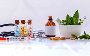 تنها داروخانه ها مجاز به فروش داروهای گیاهی هستند