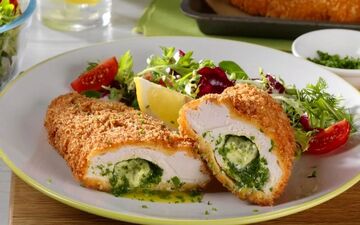 طرز تهیه کیوسکی مرغ؛ غذای خوشمزه و ترد به سبک رستورانی
