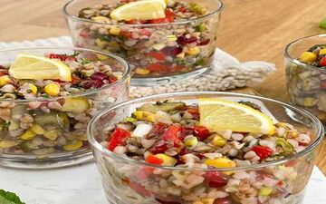 سالاد گندم خوشمزه و مجلسی رو این طوری درست کن