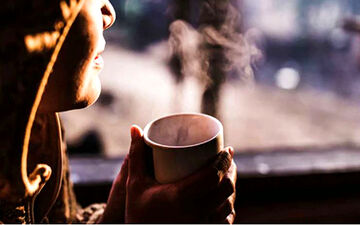 چگونه قهوه بر فشار خون شما تأثیر می گذارد؟
