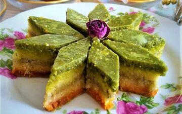 باقلوای یزدی؛ شیرینی محبوب و مجلسی عید