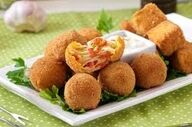 طرز تهیه  توپک سیب زمینی با سس چدار| عالیه