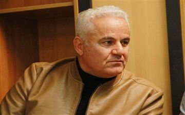 مهاجم سابق پرسپولیس سکان شناورسازی قشم در لیگ یک را به دست گرفت