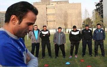 اصلا انتظار نداشتم در استقلال چنین برخوردی با شود/ 70 درصد کارهای تهاجمی پرسپولیس روی دوش مهدی طارمی است