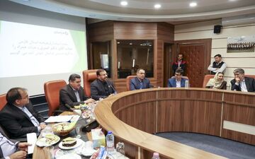 استاندار فارس: اقدام برای حل مشکلات واحدهای تولیدی با رویکرد قرارگاهی