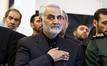 ویدئویی تازه منتشر شده از سرلشکر قاسم سلیمانی در حرم امام حسین (ع)